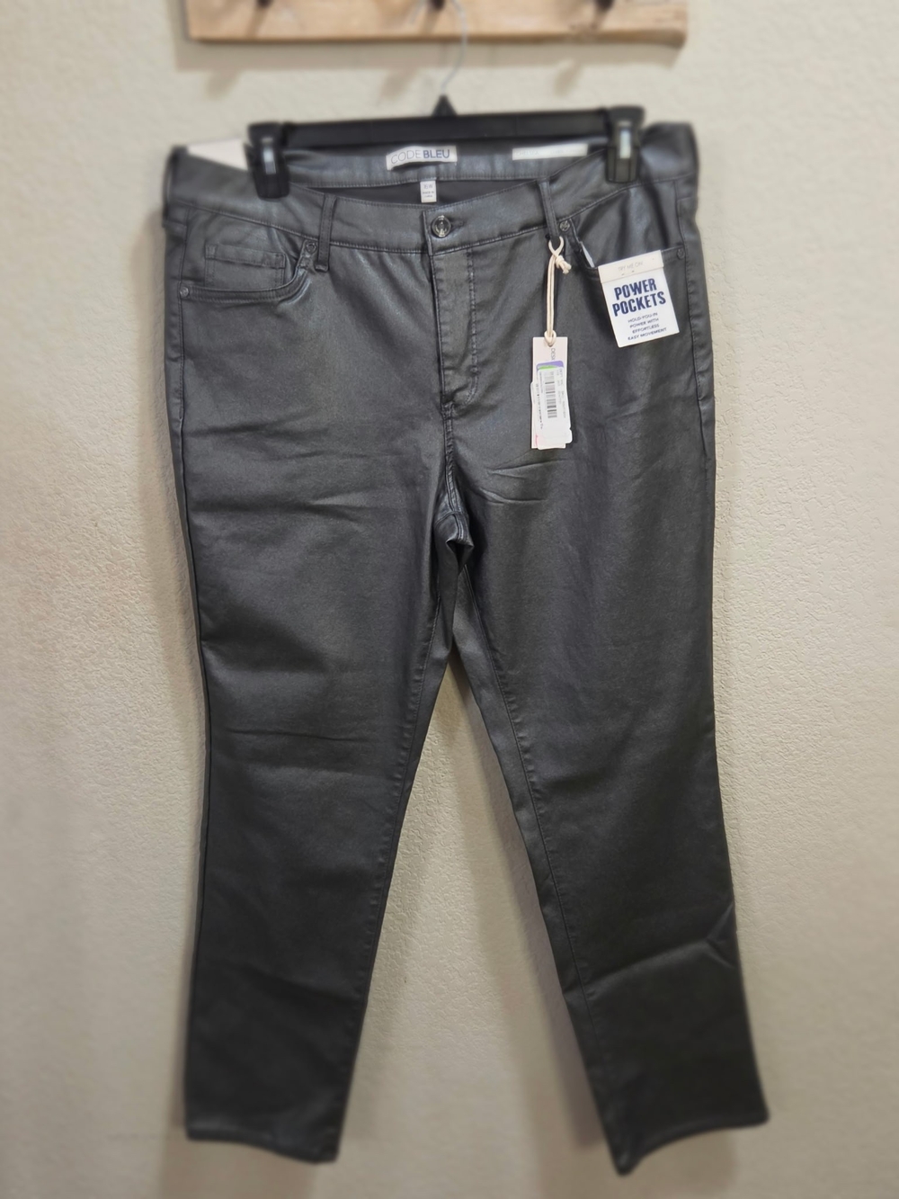 Women's Coated Stretch Jeans - Black
